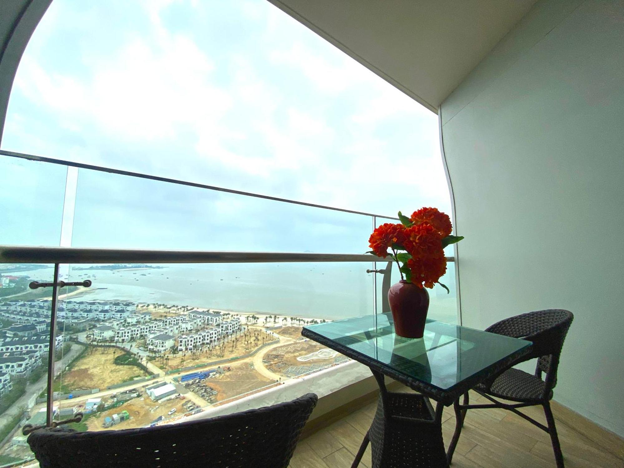 Sea View Studio - Citadines Marine Ha Long Apartment Exterior photo